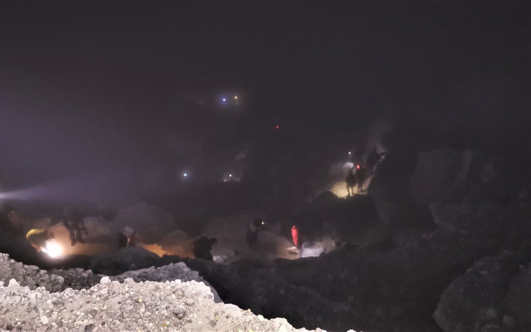 Indonesia da scoprire: trekking notturno nel vulcano Kawah Ijen